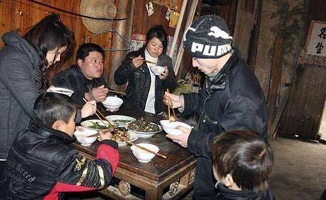 ky com:卡位战!奇才双尔砍48+11+16 沃尔里程碑破绿军(图4) ky com:卡位战!奇才双尔砍48+11+16 沃尔里程碑破绿军(图4)