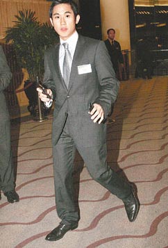 剧情反转!曝瓜帅将入主曼联 已开始规划引援工作“ky com”(图1)