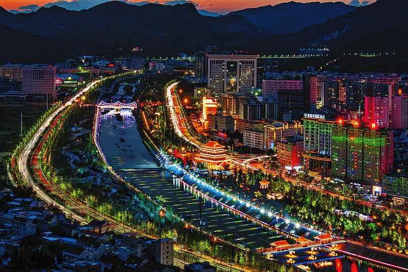 剧情反转!曝瓜帅将入主曼联 已开始规划引援工作“ky com”(图2)