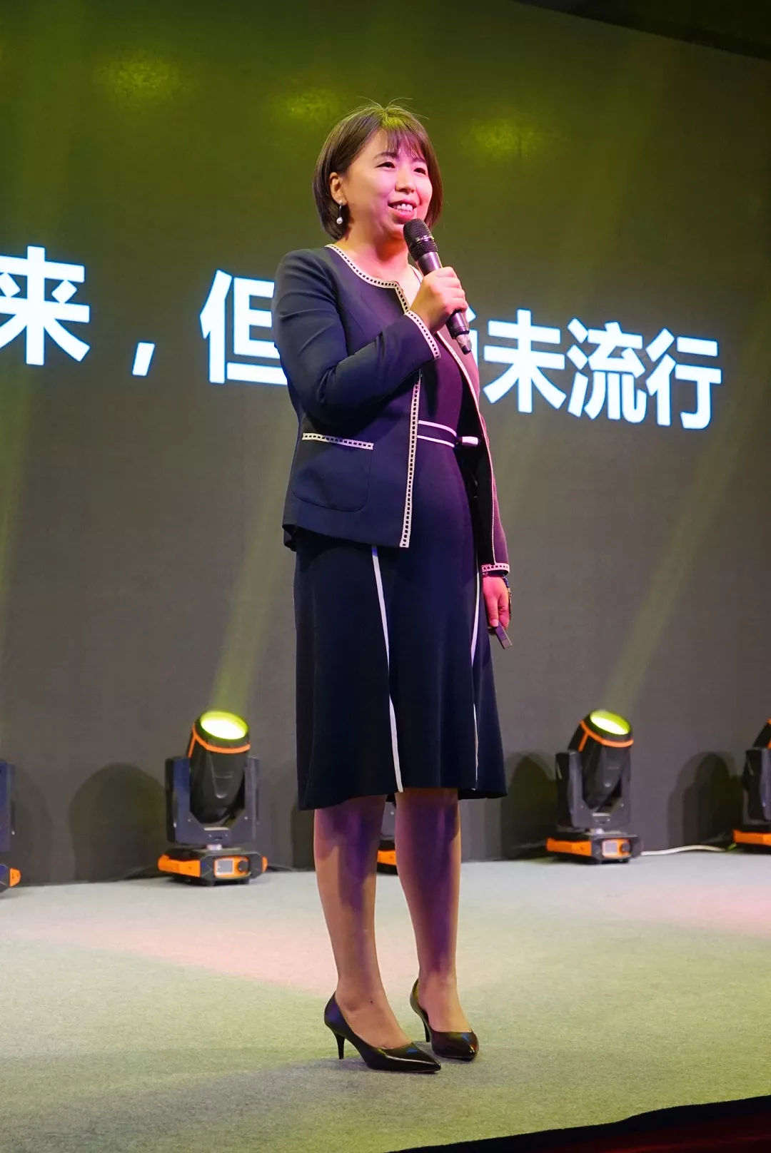 “kycom”精选美食:小炒圆白菜、爆炒猪血丸子、黄瓜海味卷、锅包豆腐做法(图1) “kycom”精选美食:小炒圆白菜、爆炒猪血丸子、黄瓜海味卷、锅包豆腐做法(图1)