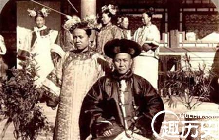 ‘ky.com’美食推荐：蒜香烤排骨，冬菇面筋，苏格兰蛋，皮蛋腰花的做法(图1)