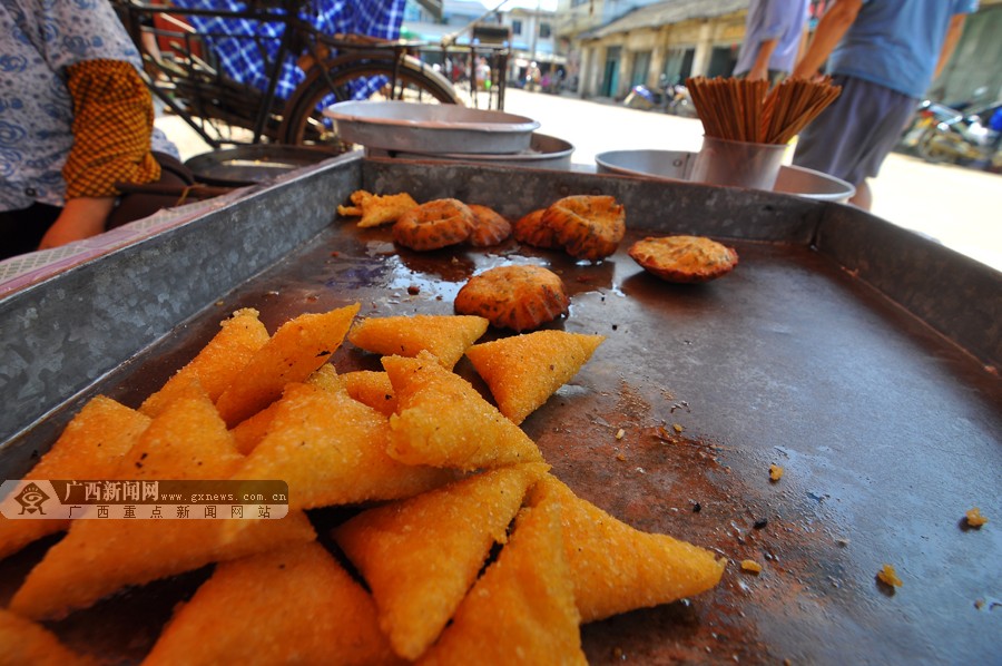 kycom_土豆饼的做法_土豆饼怎么做_小xiao苹果的菜谱(图1) kycom_土豆饼的做法_土豆饼怎么做_小xiao苹果的菜谱(图1)