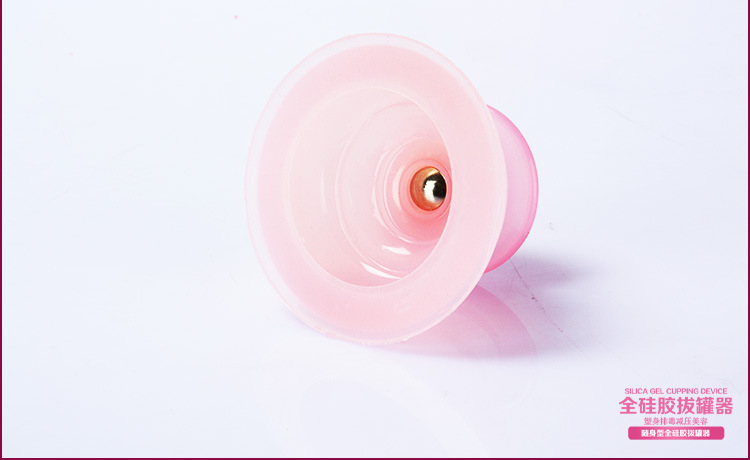 “ky.com”德甲-罗本里贝里皆破门 榜首战拜仁3-0柏林赫塔(图3) “ky.com”德甲-罗本里贝里皆破门 榜首战拜仁3-0柏林赫塔(图3)