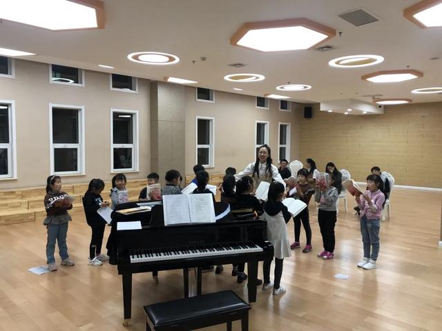 香脆炸猪排的做法_香脆炸猪排怎么做_厨娘宋宋的菜谱【ky com】(图1)