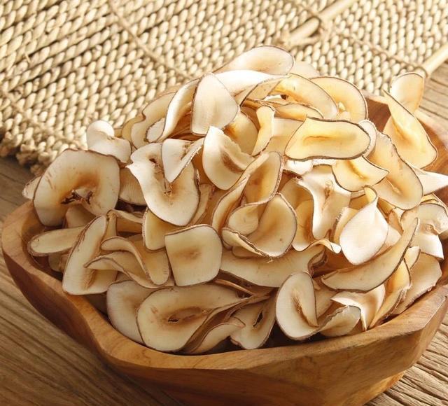 ky com：原创 美食推荐：香辣猪蹄，清蒸草鱼，鱼香肉丝的做法(图1)